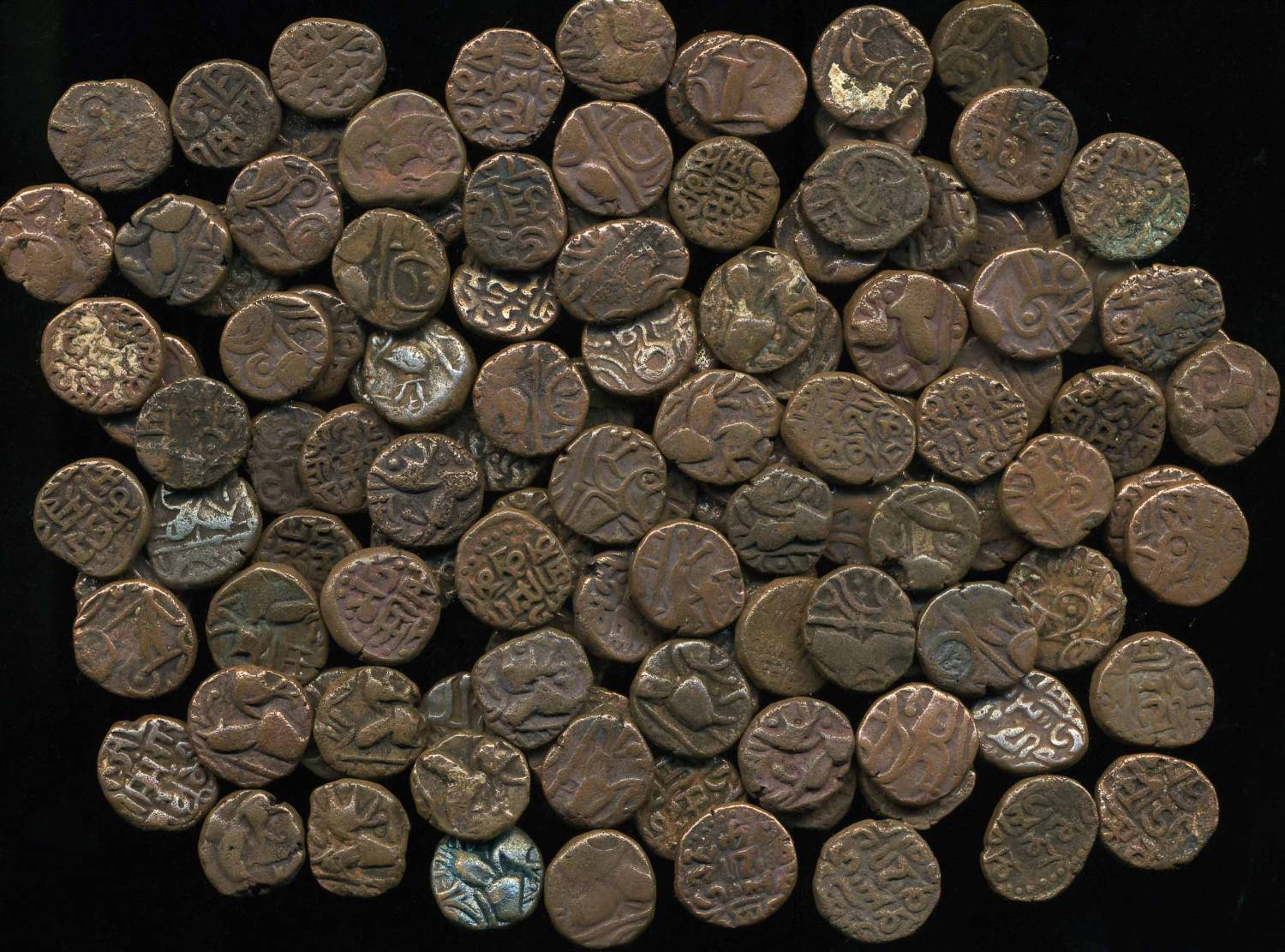 Первый деньги в мире. Старинные монеты. Древние монеты. Металлические монеты в древности. Античные монеты.